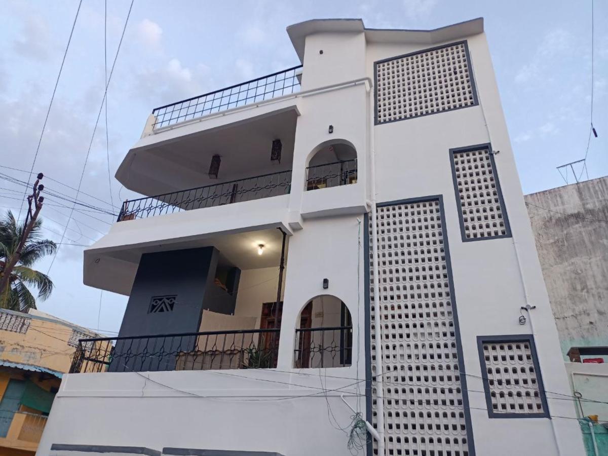 Cathe'S Town House Ξενοδοχείο Ποντισερί Εξωτερικό φωτογραφία